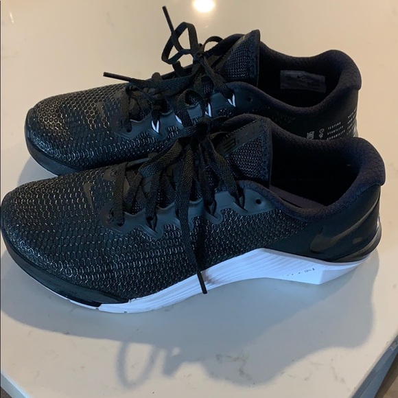 nike women's metcon 5 training shoes